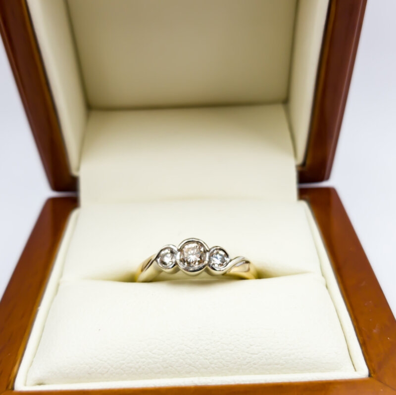 9ct 0.45ct Diamond Yellow Gold Ring Val $2500 Size N #30447