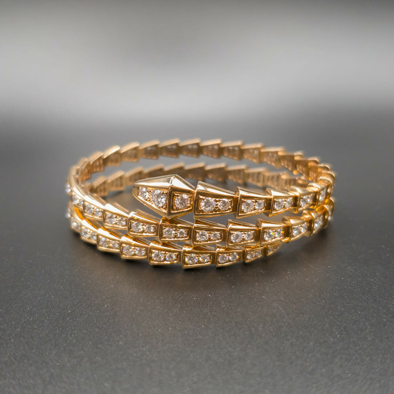 Bulgari serpenti clearance diamond bracelet