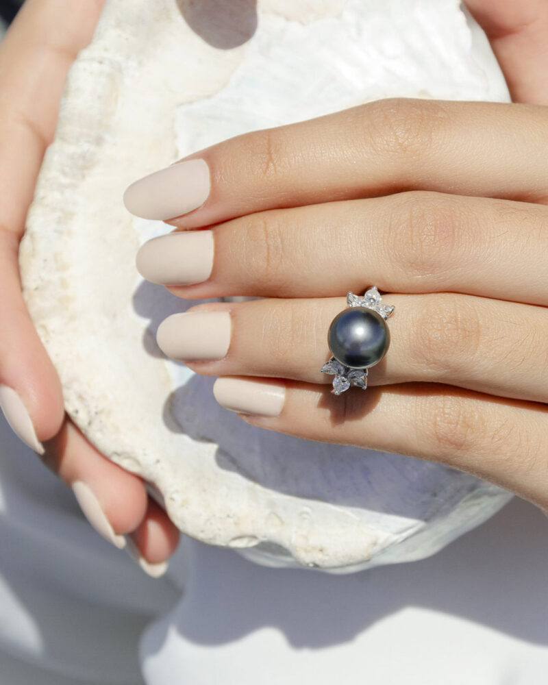 Platinum Tahitian Pearl & Diamond Ring (Val $8,800) Size K1/2 #19609