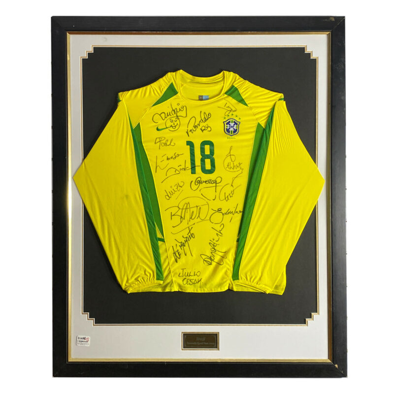 BRAZIL JERSEY NO.18 SIGNED BY BRAZILIAN FOOTBALL TEAM 2003 ('02 WORLD CUP) #45768