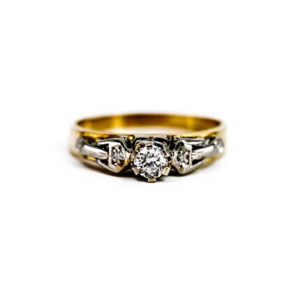 Monty's 18ct 2-Tone Gold 0.27ct TDW Diamond Ring Val $3150 Size Q #41862