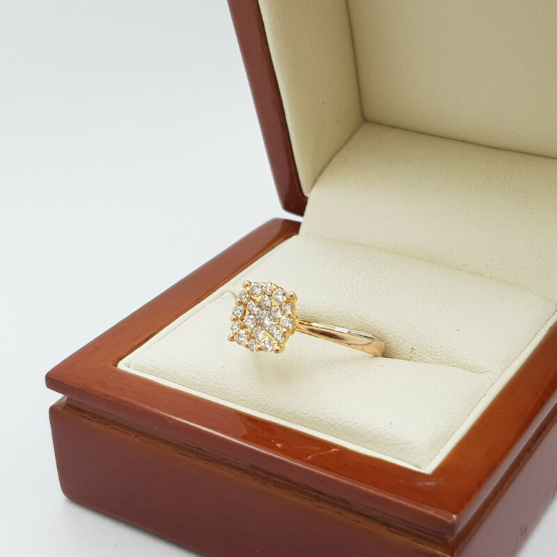 18ct Yellow Gold Diamond Basket Cluster Ring Size Q 1/2 Val $1725 #55247