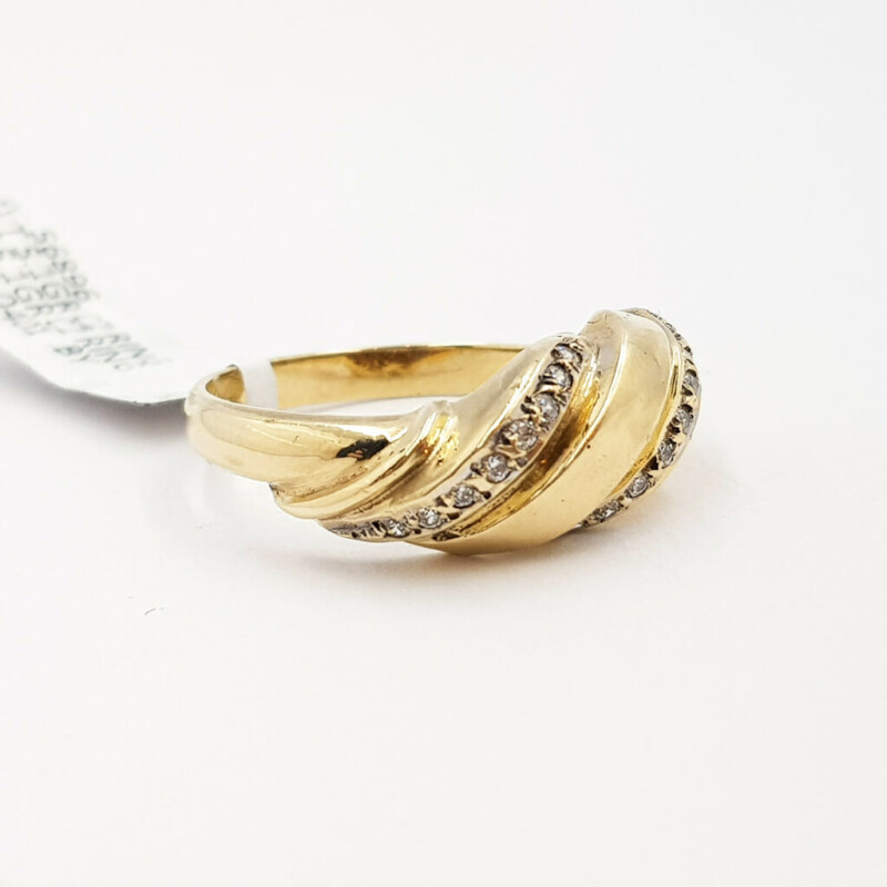 14ct Yellow Gold CZ Dress Ring Size Q 1/2 #56896
