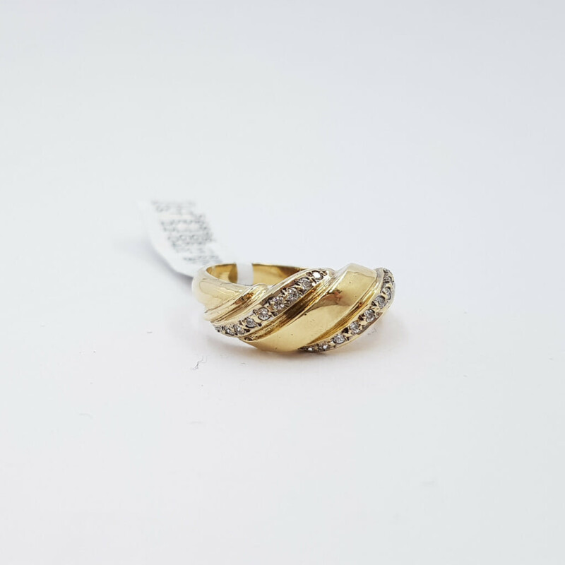 14ct Yellow Gold CZ Dress Ring Size Q 1/2 #56896