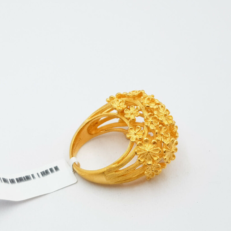 24ct Yellow Gold Flower Cluster Dome Ring Size M #57746