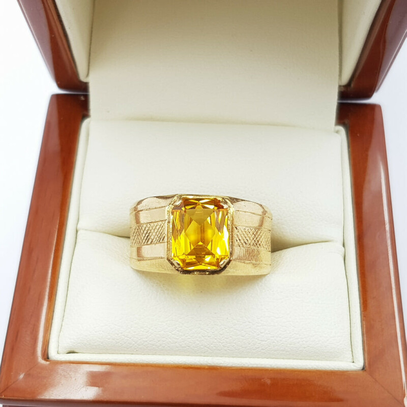 18ct Gold Yellow Sapphire Men's Signet Ring Size V #56256