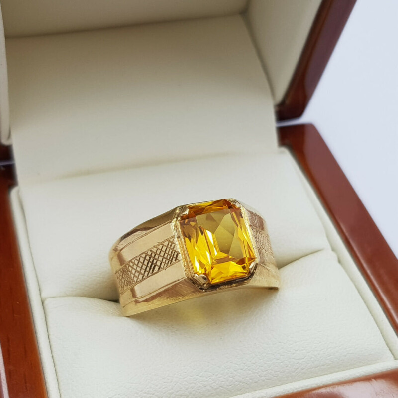 18ct Gold Yellow Sapphire Men's Signet Ring Size V #56256