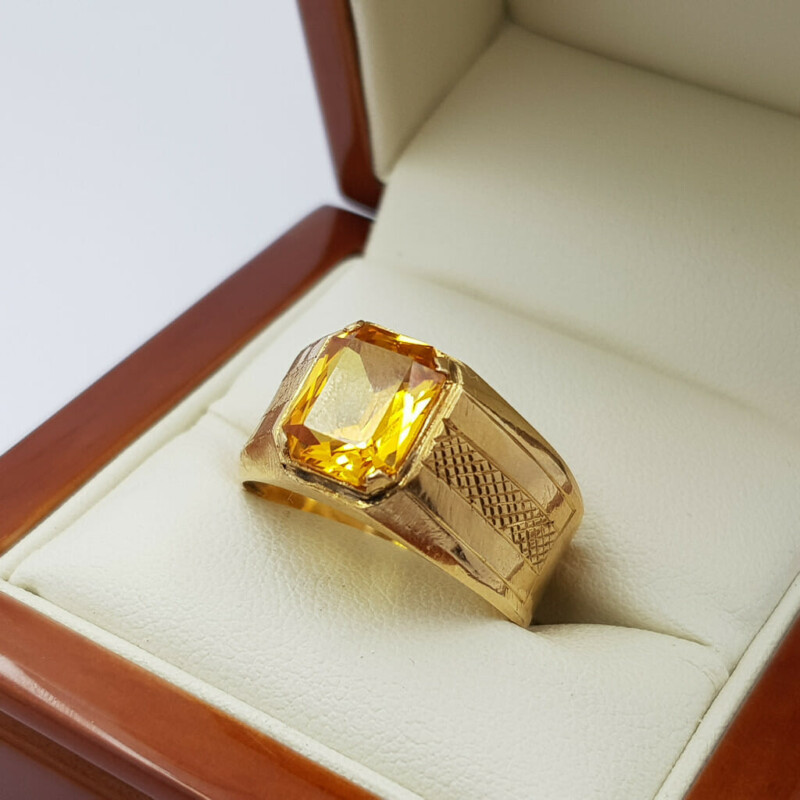 18ct Gold Yellow Sapphire Men's Signet Ring Size V #56256