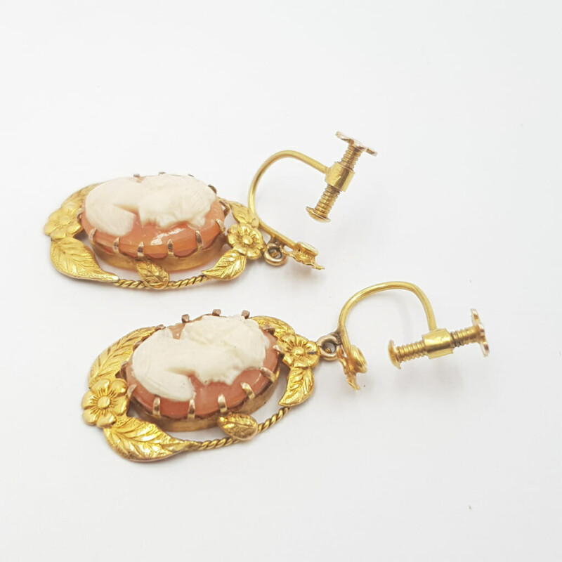 9ct Yellow Gold Vintage Cameo Screw-On Earrings #60019