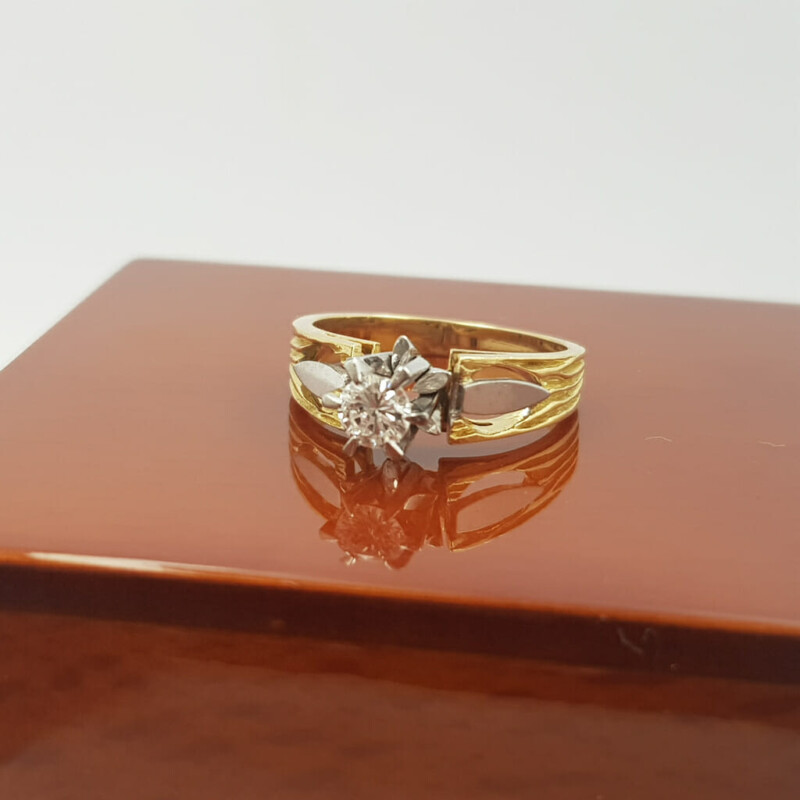 Vintage 18ct Yellow Gold Solitaire Diamond Ring Size M1/2 #60006