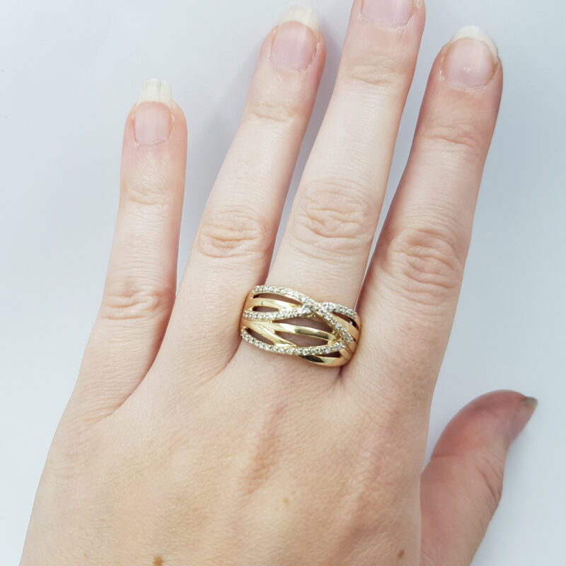 9ct Yellow Gold Diamond Ring Band Size R 1/2 375 #59639