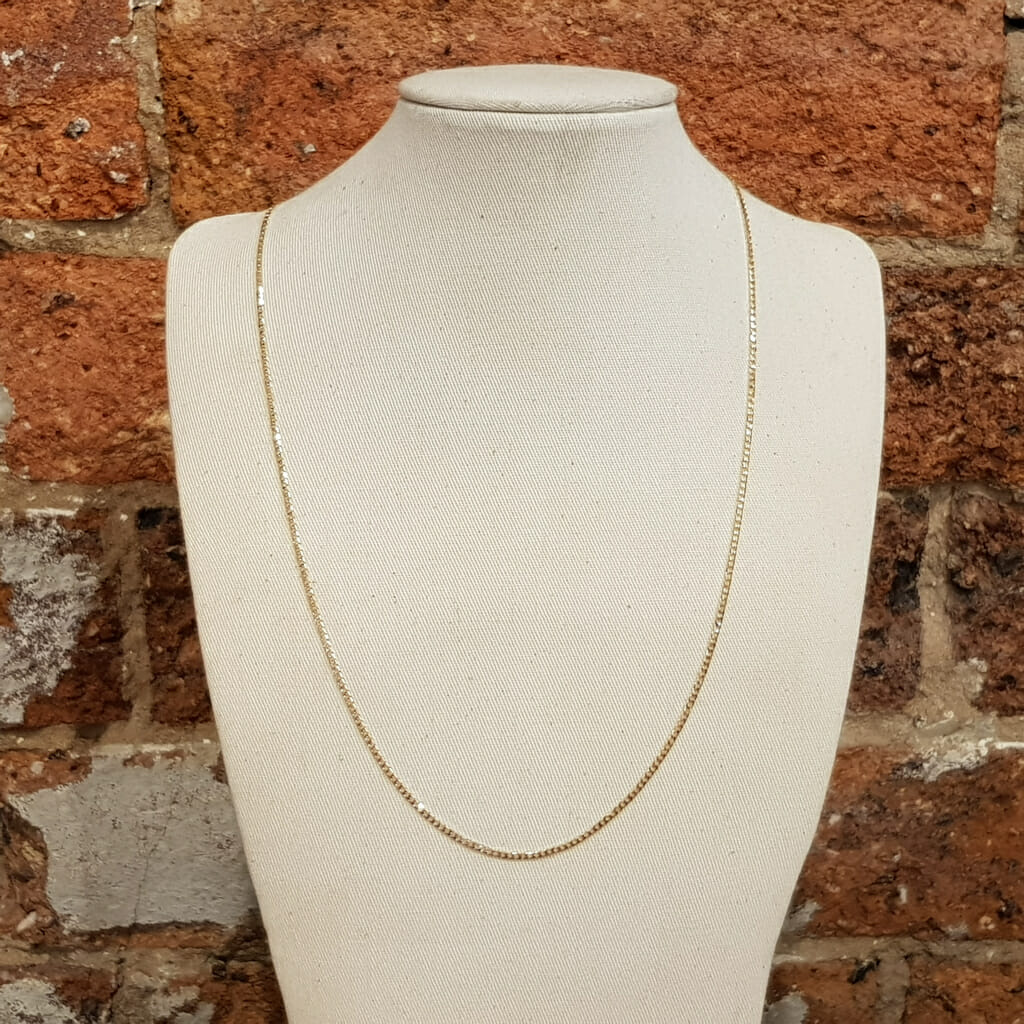 9ct Yellow Gold Curb Link Chain / Necklace 50cm Italy #60154 9ct Yellow Gold Curb Link Chain / Necklace 50cm Italy #60154 - Image 10