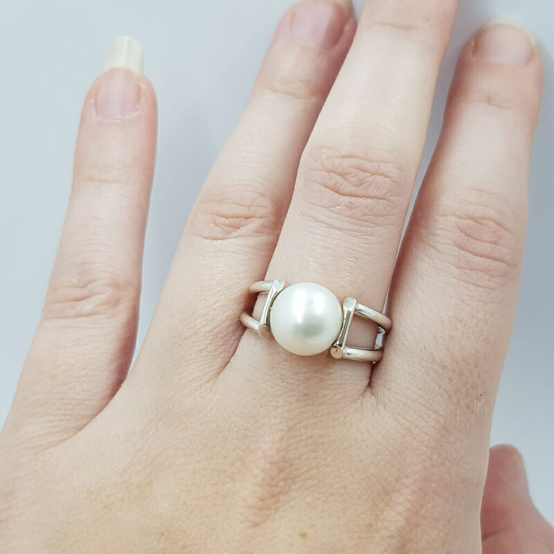 Tiffany & Co Freshwater Pearl Ring in Sterling Silver Size Q RRP $1350 #60398