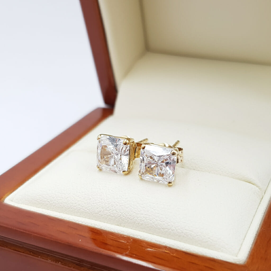 10ct Yellow Gold Princess Cut CZ Stud Earrings #60390 10ct Yellow Gold Princess Cut CZ Stud Earrings #60390 - Image 10