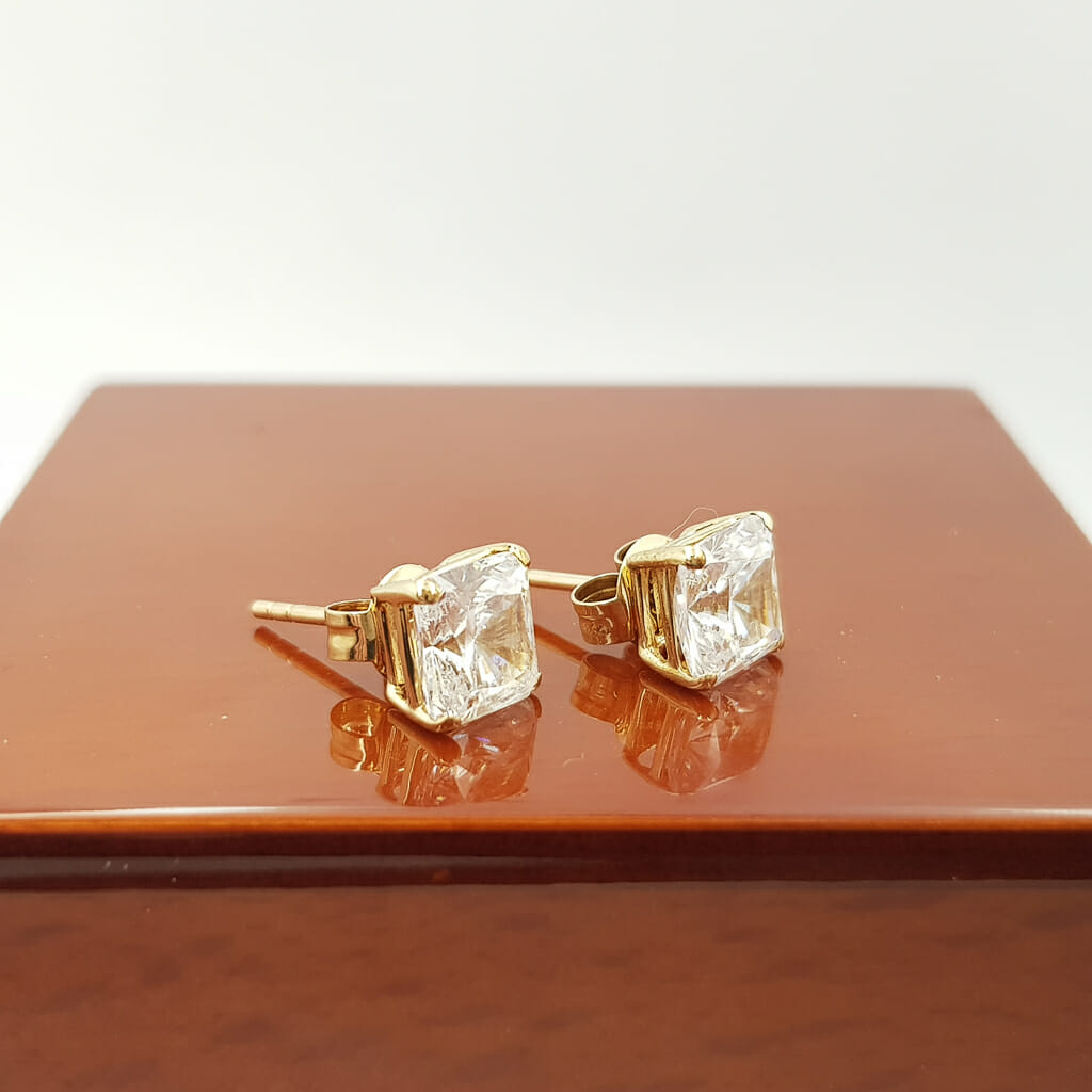 10ct Yellow Gold Princess Cut CZ Stud Earrings #60390 10ct Yellow Gold Princess Cut CZ Stud Earrings #60390 - Image 9