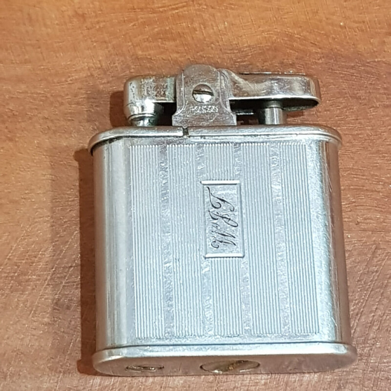 Vintage Engine Ronson Whirlwind Petrol Cigarette Lighter / Engraved Cartouche #58585