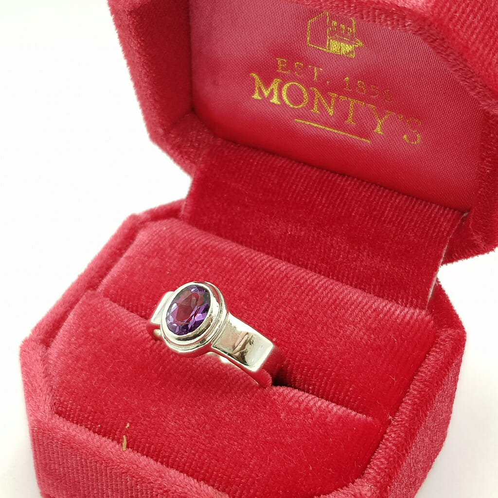 Sterling Silver Oval Amethyst Ring Size N 925 #60264 Sterling Silver Oval Amethyst Ring Size N 925 #60264 - Image 9
