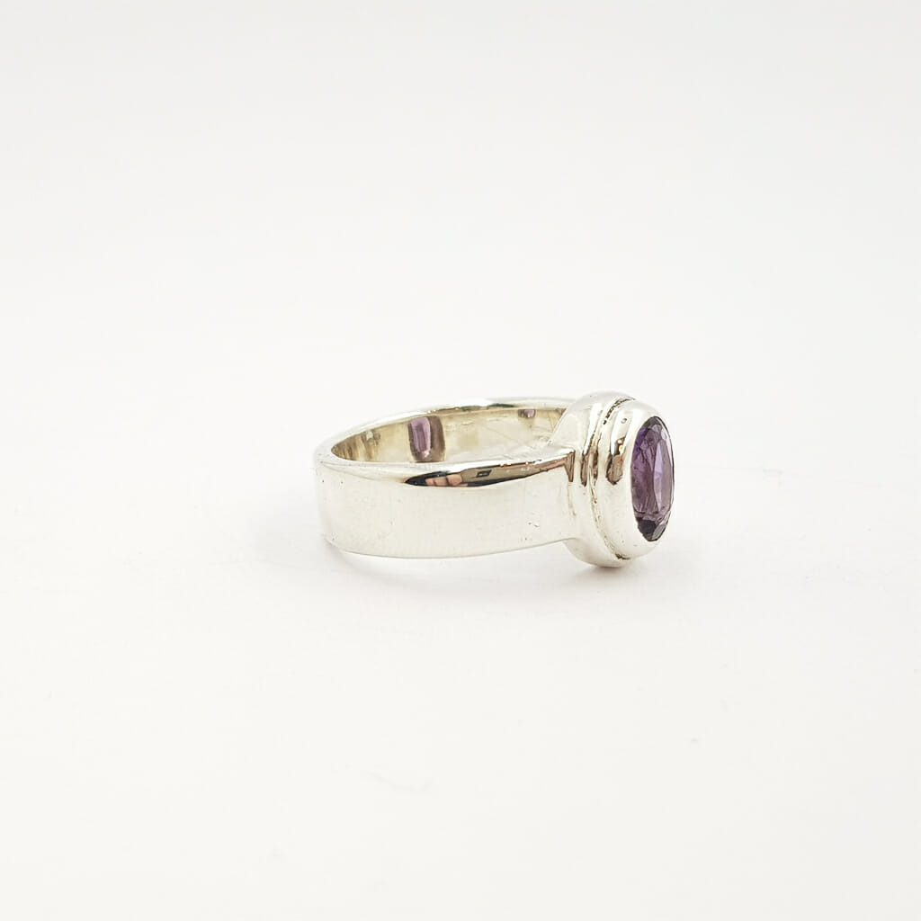 Sterling Silver Oval Amethyst Ring Size N 925 #60264 Sterling Silver Oval Amethyst Ring Size N 925 #60264 - Image 3