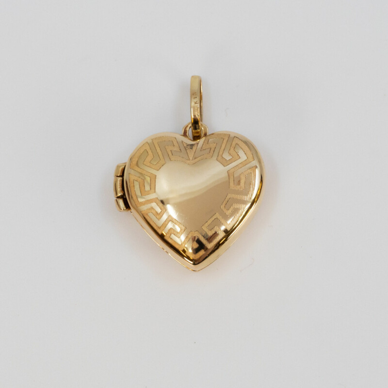 18ct Yellow Gold Love Heart Locket Pendant #60080