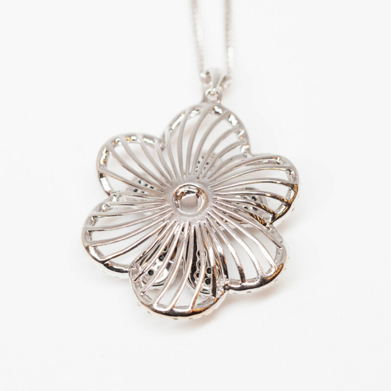 18ct 1.83ct TW Diamond Flower Pendant + 9ct Chain Necklace Val $7500 #60223