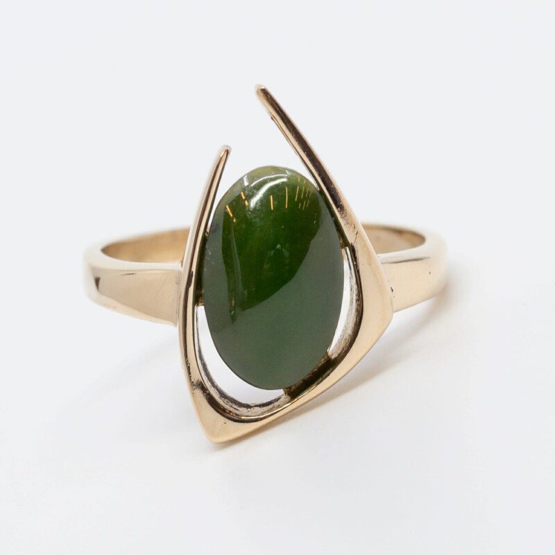 9ct Yellow Gold New Zealand Green Stone Nephrite Ring Size N #60499