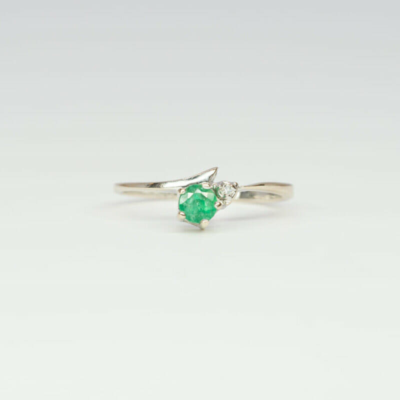 18ct White Gold Emerald & Diamond Pinky Ring Size E 1/2 #914