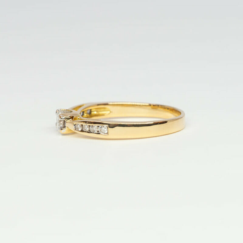 18ct Yellow Gold Diamond Ring Size L 750 #9205-3