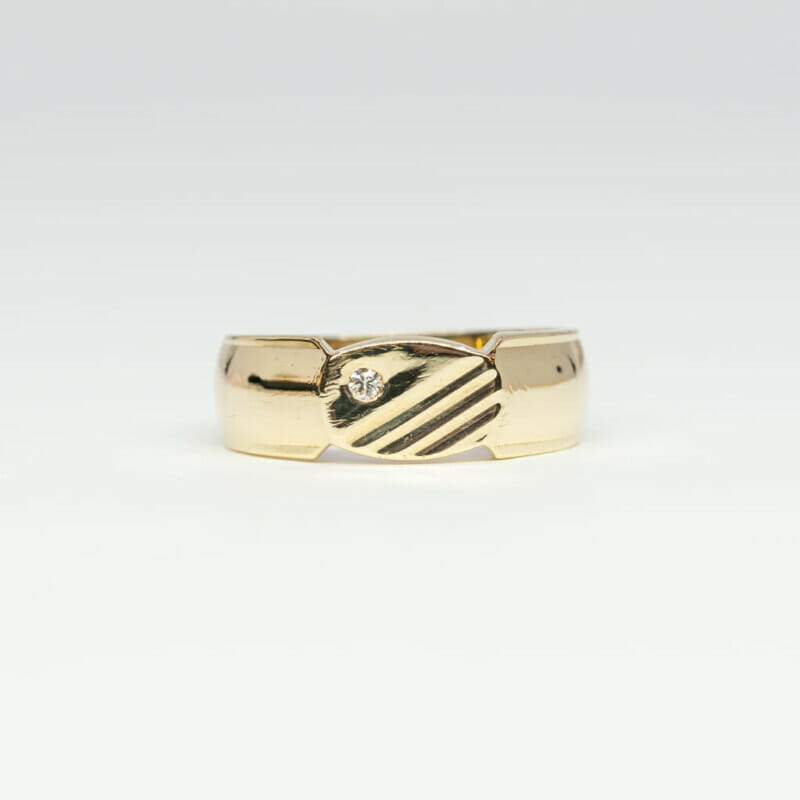 9ct Yellow Gold Diamond Signet Pinky Ring Size H 1/2 #4837