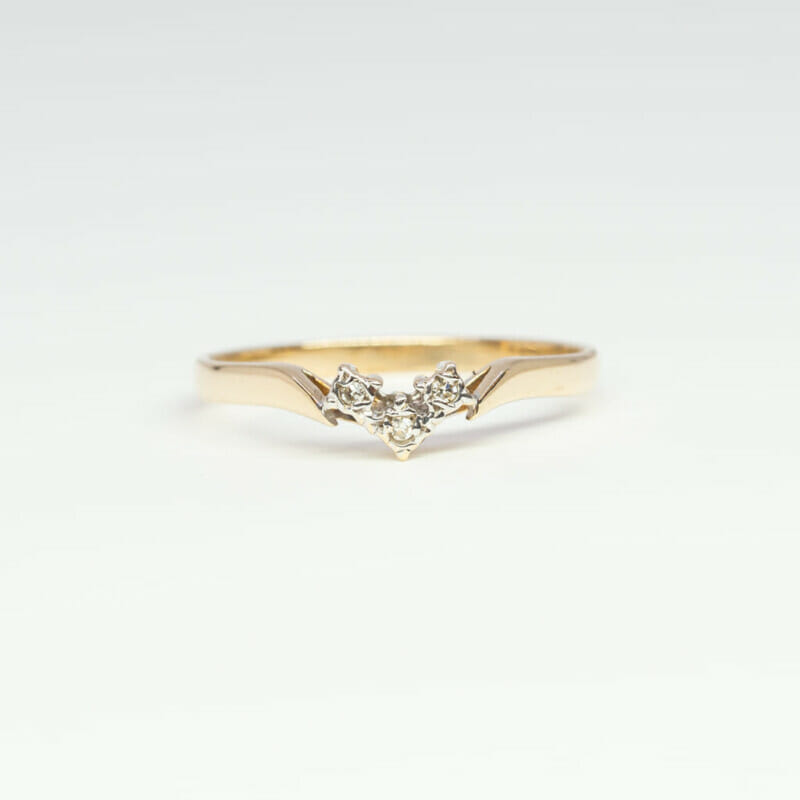9ct Yellow Gold Diamond V Trilogy Ring Size O #4533-2