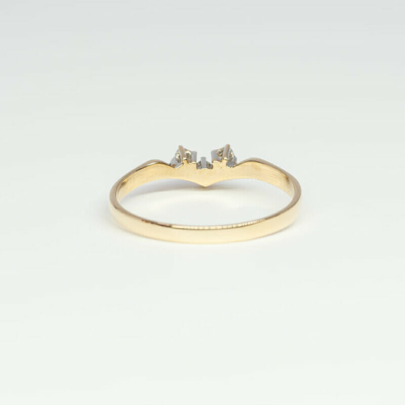9ct Yellow Gold Diamond V Trilogy Ring Size O #4533-2