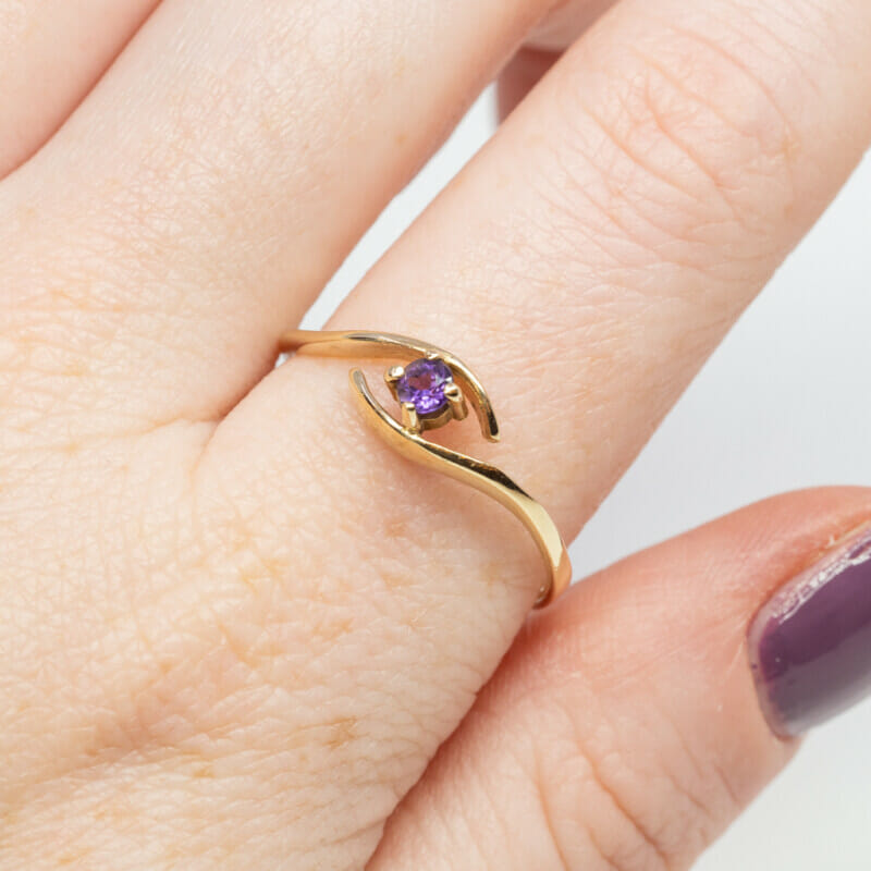 9ct Yellow Gold Amethyst Solitaire Ring Size R #6530