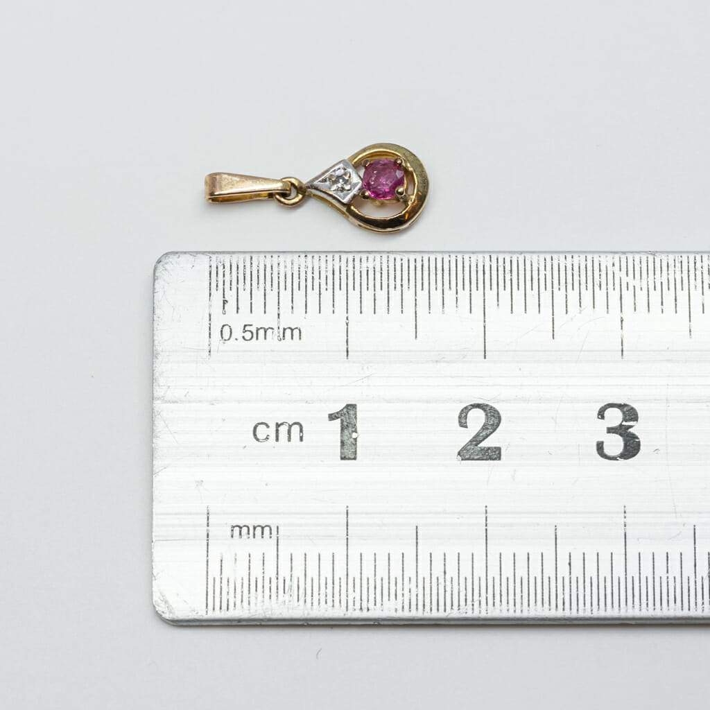 9ct Yellow Gold Ruby & Diamond Drop Pendant #5703-8 9ct Yellow Gold Ruby & Diamond Drop Pendant #5703-8 - Image 4