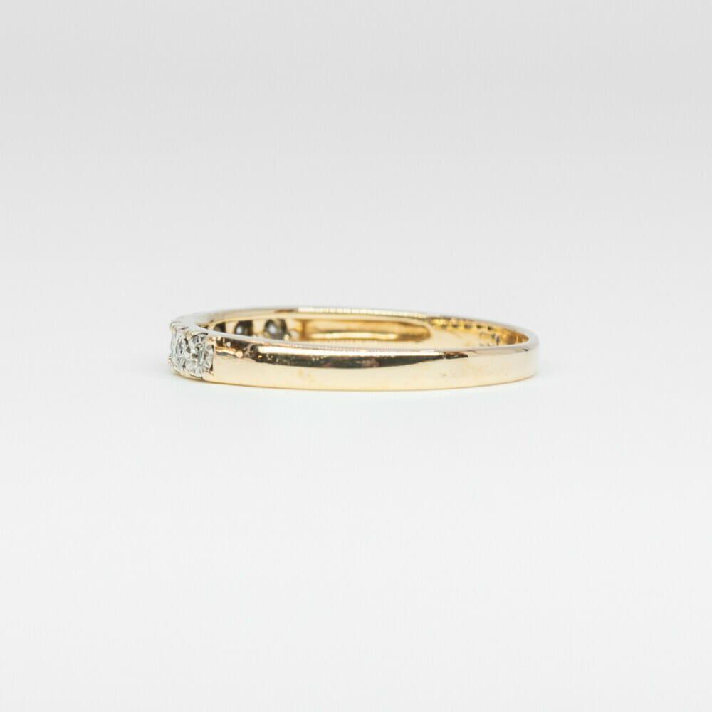 9ct Yellow Gold Round Diamond Band Ring Size P 1/2 #60863 9ct Yellow Gold Round Diamond Band Ring Size P 1/2 #60863 - Image 4