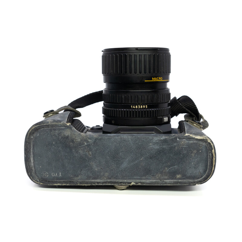 Canon T70 35mm SLR Film Camera Zoom Macro Lens FD 35-70mm F3.4-4.5 #61493
