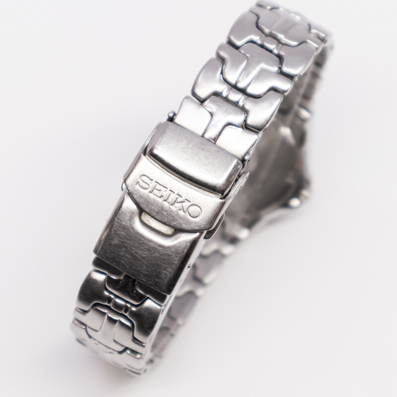 Seiko Ladies Quartz Stainless Steel Watch TN82-6E60 26mm #60468