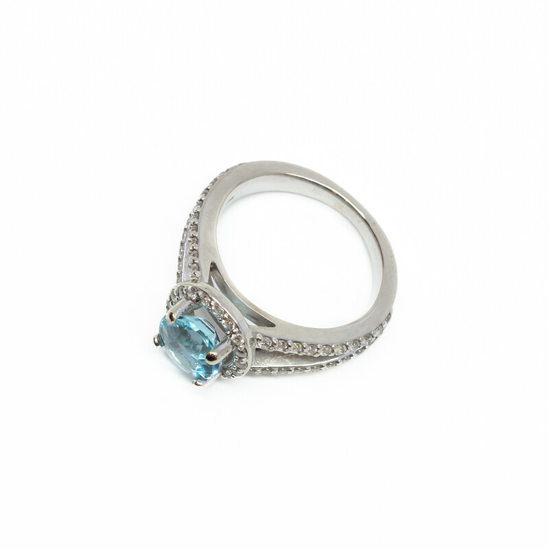 9ct White Gold Blue CZ Dress Ring Size I #61110