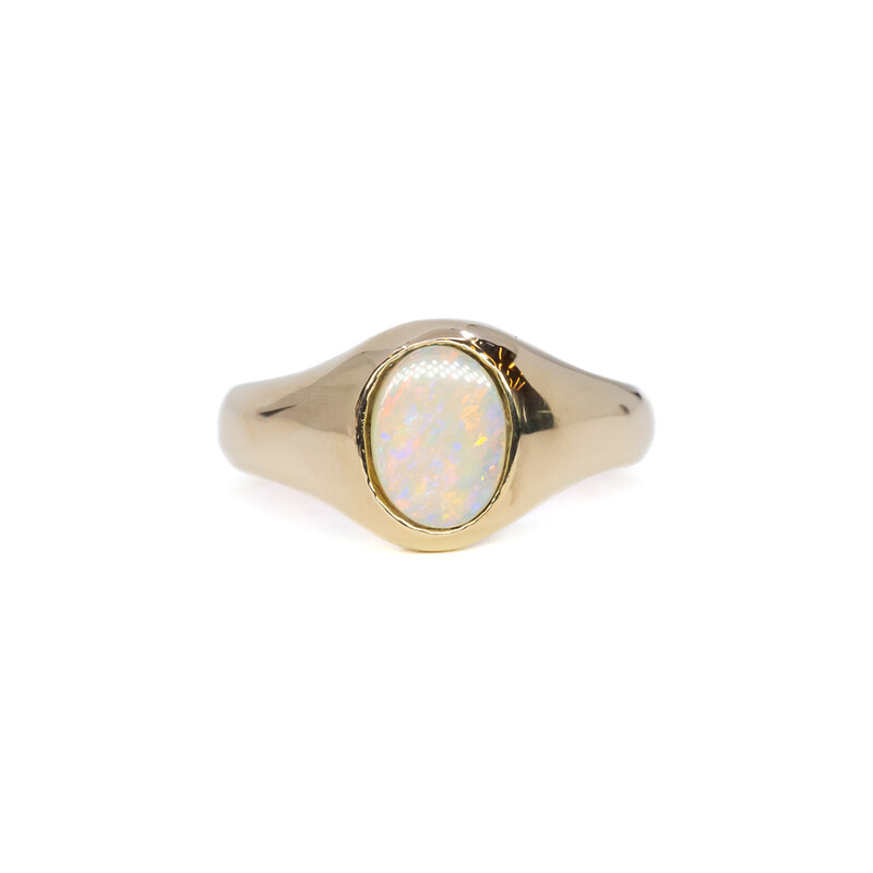 14ct Yellow Gold Oval Opal Signet Ring Size M #9418