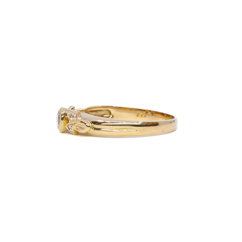 18ct Yellow Gold Diamond Ring Band Size L #61377
