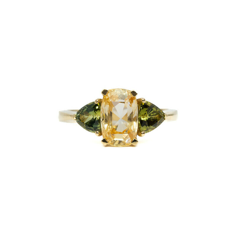 18ct Gold 3.5ct Yellow & Green Sapphire Trilogy Ring Size P Val $8800 #61636