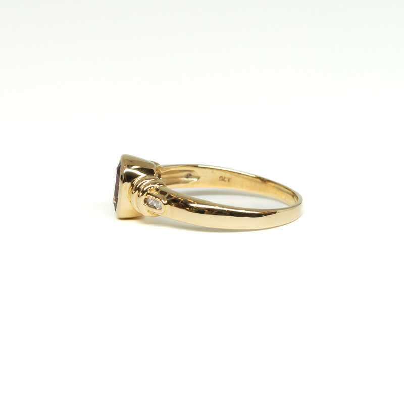 9ct Yellow Gold Amethyst & Diamond Ring Size R #60448
