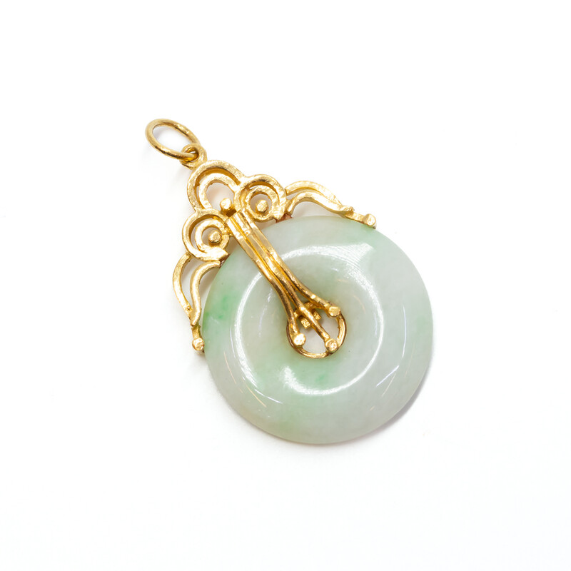 22ct Yellow Gold Jade Ornate Circle Pendant #4958-2