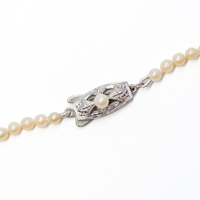 Mikimoto Graduated Pearl Necklace #61554
