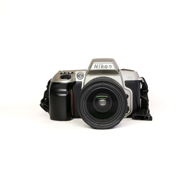 Nikon N60 35mm SLR Film Camera & Nikkor 28-80mm Lens & Carrying Case #61149