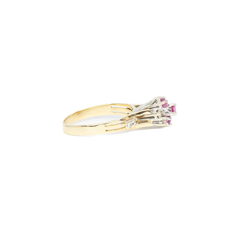 18ct Yellow Gold Ruby & Diamond Ring Size M #62109