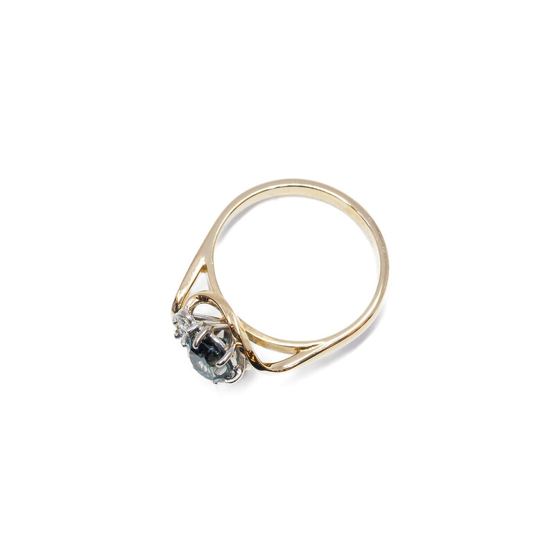 18ct Yellow Gold Light Blue Sapphire Diamond Ring Size M #62061