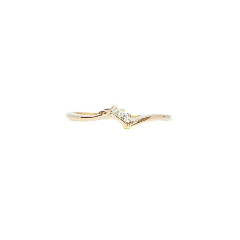 9ct Yellow Gold Diamond Ring Size P #58511