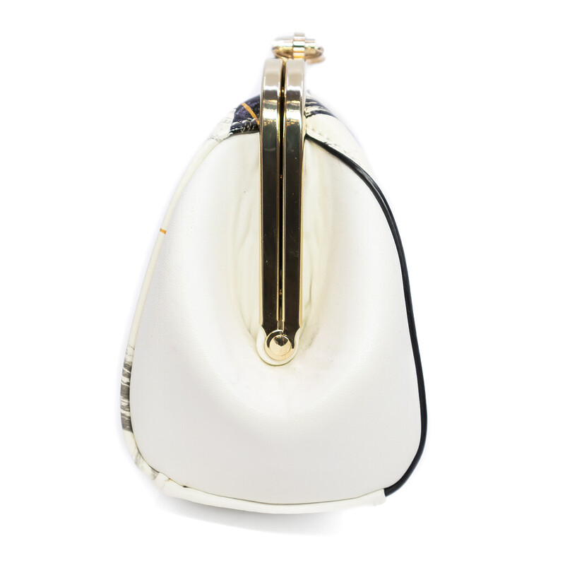 Vera May White Clip Handbag #62269
