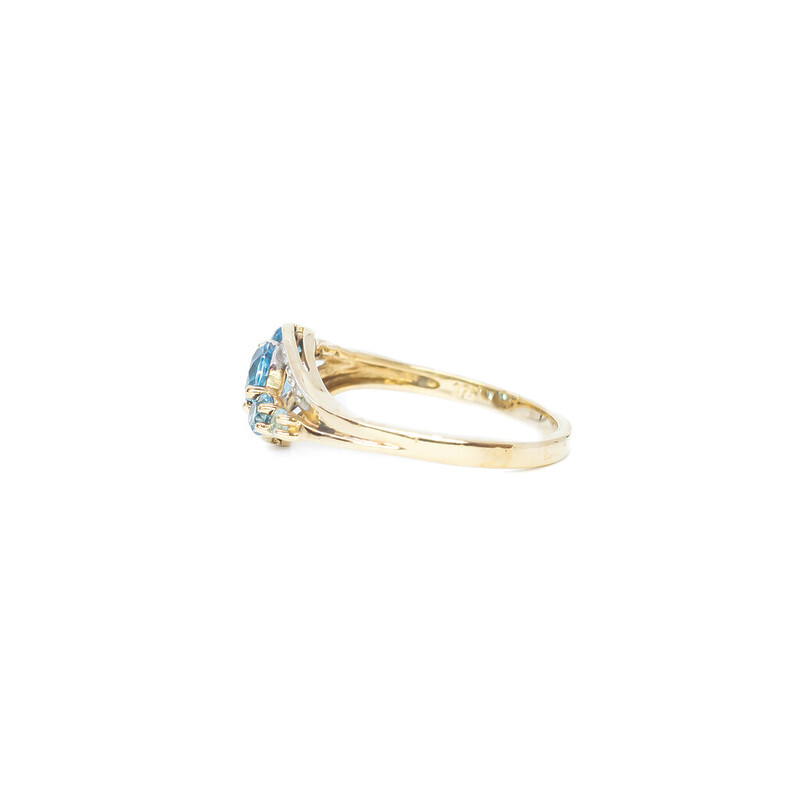 9ct Yellow Gold Topaz & Diamond Ring Size O #61901