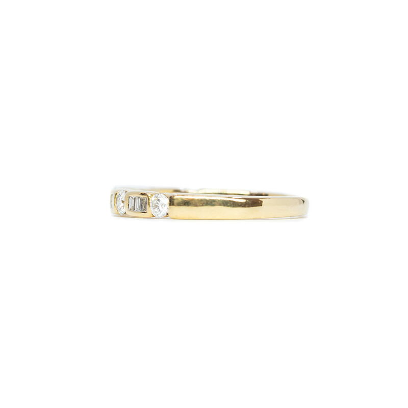 18ct Yellow Gold Diamond Eternity Round & Baguette Band Ring Size P #61649