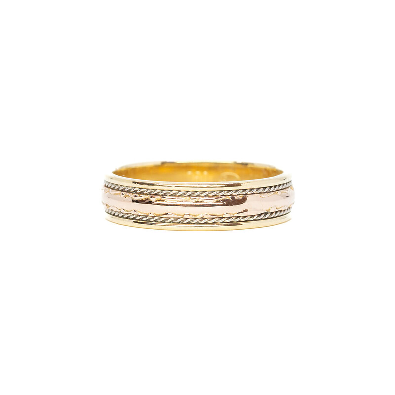 18ct Gold Two Tone Patterned Men's Band Ring Size W 1/2 #61542